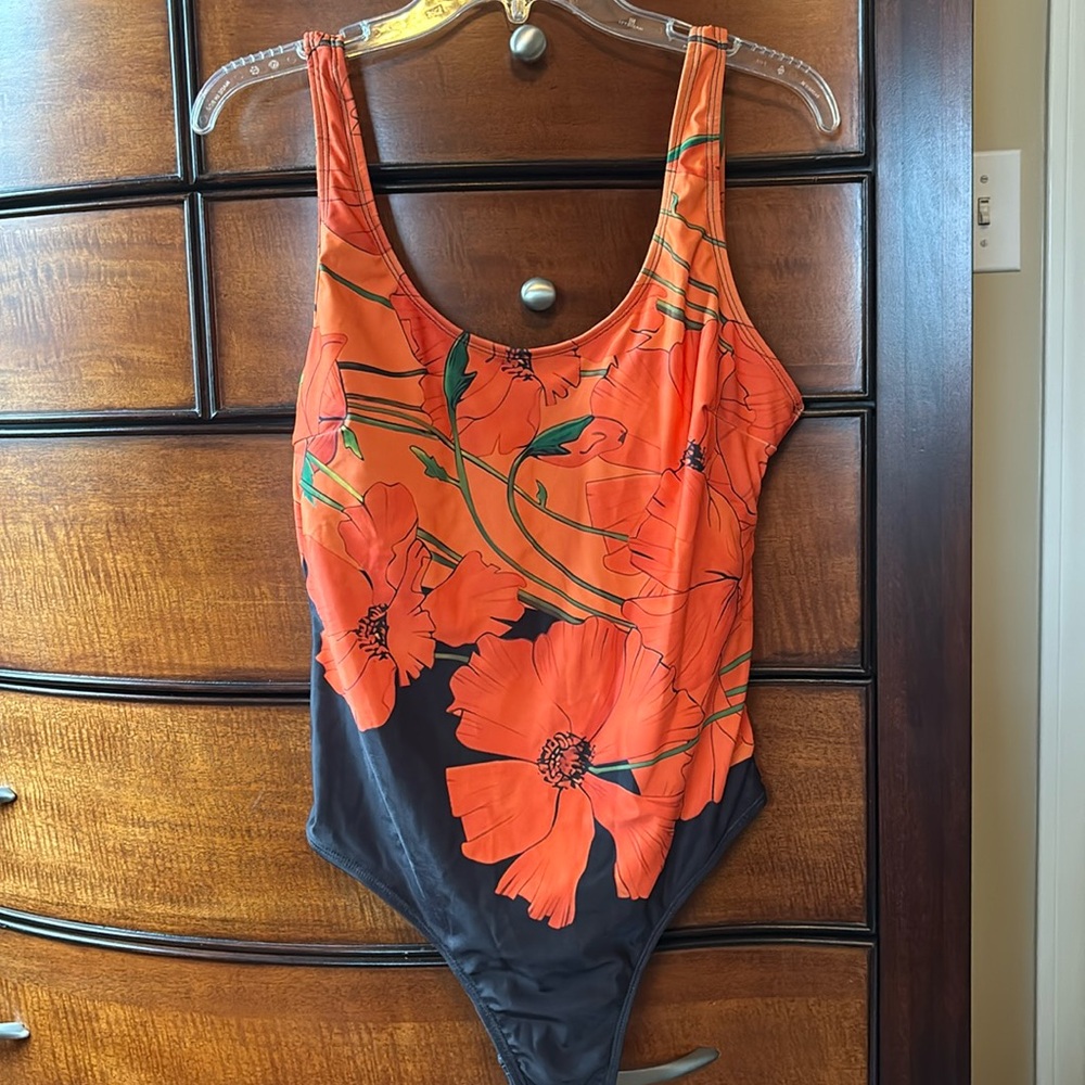 Bathing suit